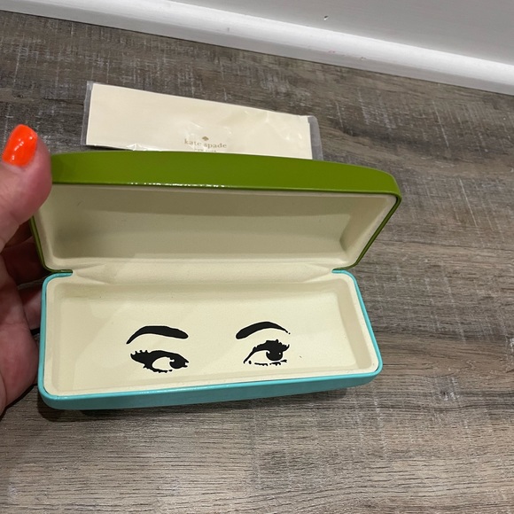 Kate Spade Sunglasses Case - Picture 3 of 3